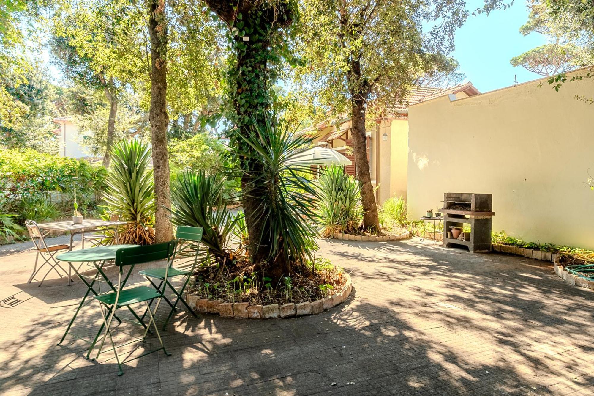 Exclusive Charming Villa - Free Parking 400 Mq Garden - Rome Airport - Roseto Villa Dream Fregenae Bagian luar foto