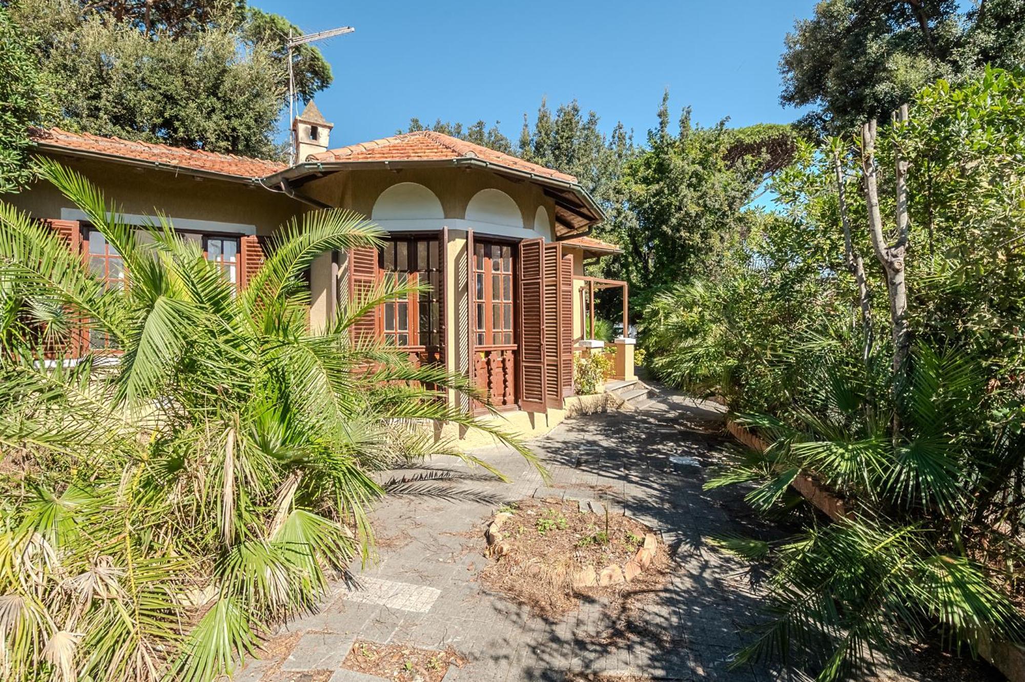 Exclusive Charming Villa - Free Parking 400 Mq Garden - Rome Airport - Roseto Villa Dream Fregenae Bagian luar foto