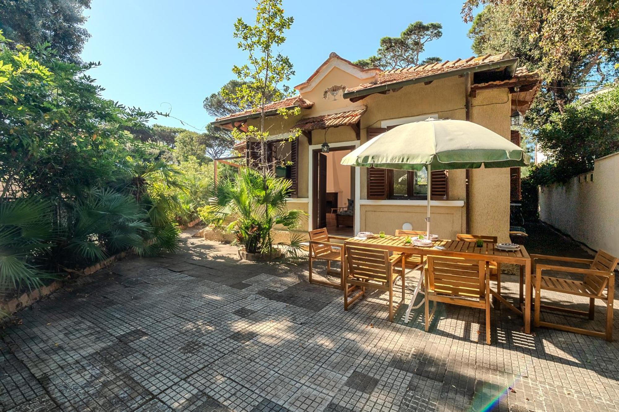 Exclusive Charming Villa - Free Parking 400 Mq Garden - Rome Airport - Roseto Villa Dream Fregenae Bagian luar foto
